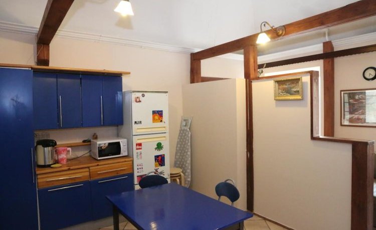 Гостиница Happy House Hostel Liteyny Санкт-Петербург